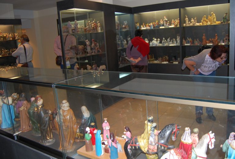 222 Interior Museo de Belenes  De archivo 90