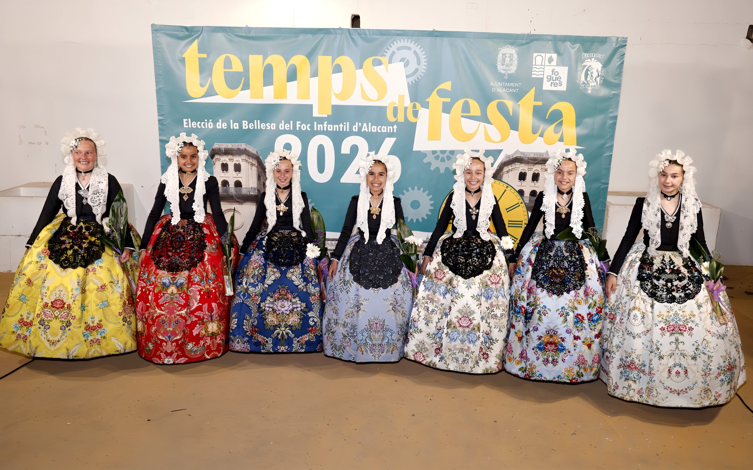 Bellesa del Foc Infantil d´Alacant i les seues Dames d´Honor 2019 IMG_1381